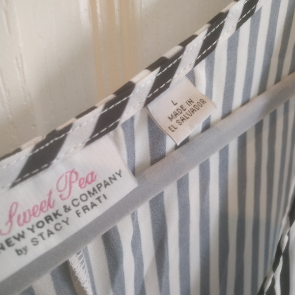 Women's striped high low top - Picture 3 of 3